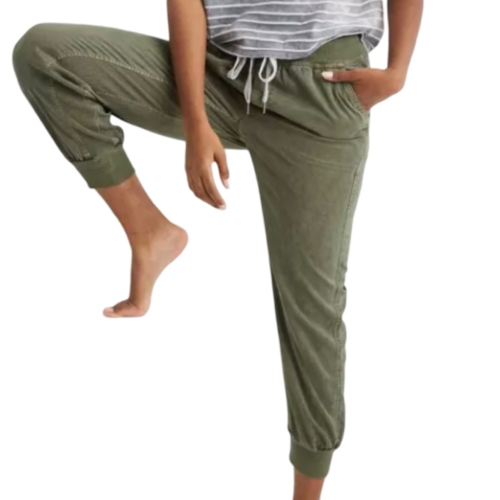 Aerie Women’s XS Small Ribbed Woven Jogger Pants Olive Green Lyocell Relax Comfy